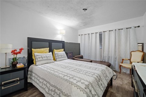 Condominio en venta en North Miami Beach, Florida, 2 dormitorios, 95.13 m2 № 1867430 - foto 8