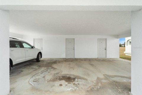 Copropriété à vendre à Punta Gorda, Floride: 2 chambres, 94.48 m2 № 1534779 - photo 27