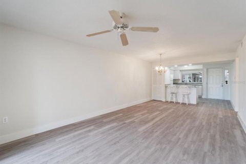 Copropriété à vendre à Punta Gorda, Floride: 2 chambres, 94.48 m2 № 1534779 - photo 8