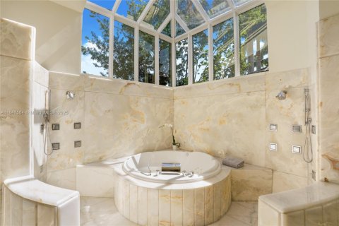 Купить виллу или дом в Бока-Ратон, Флорида 5 спален, 620.59м2, № 1855071 - фото 17