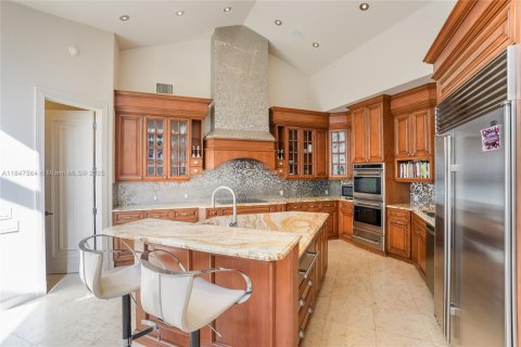 Купить виллу или дом в Бока-Ратон, Флорида 5 спален, 620.59м2, № 1855071 - фото 10