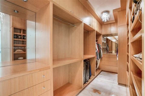 Купить виллу или дом в Бока-Ратон, Флорида 5 спален, 620.59м2, № 1855071 - фото 20