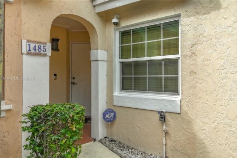 Adosado en venta en Weston, Florida, 2 dormitorios, 94.57 m2 № 1950696 - foto 2