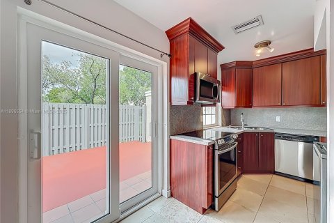 Adosado en venta en Weston, Florida, 2 dormitorios, 94.57 m2 № 1950696 - foto 18