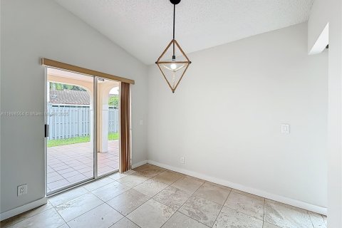 Adosado en venta en Weston, Florida, 2 dormitorios, 94.57 m2 № 1950696 - foto 16