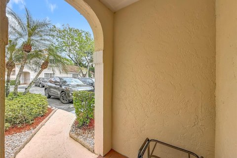 Adosado en venta en Weston, Florida, 2 dormitorios, 94.57 m2 № 1950696 - foto 3