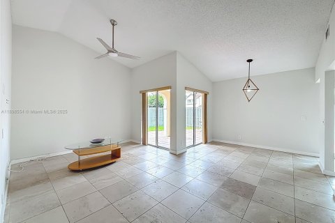 Adosado en venta en Weston, Florida, 2 dormitorios, 94.57 m2 № 1950696 - foto 7