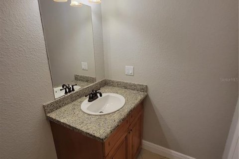 Condo in Orlando, Florida, 2 bedrooms № 2233432 - photo 14