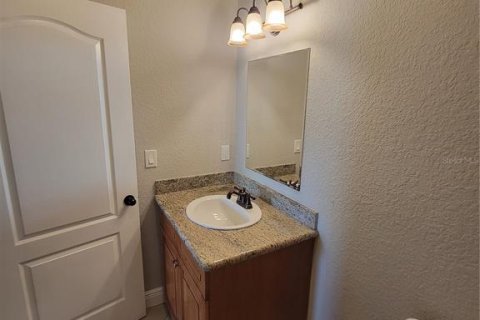 Condo in Orlando, Florida, 2 bedrooms № 2233432 - photo 20