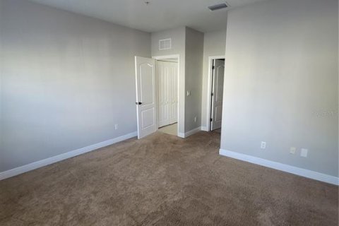 Condo in Orlando, Florida, 2 bedrooms № 2233432 - photo 17