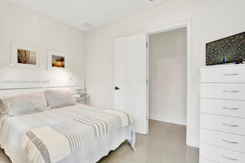 Villa ou maison à louer à Miami, Floride: 4 chambres, 122.63 m2 № 2055541 - photo 15