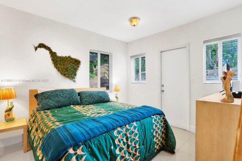 Villa ou maison à louer à Miami, Floride: 4 chambres, 122.63 m2 № 2055541 - photo 22