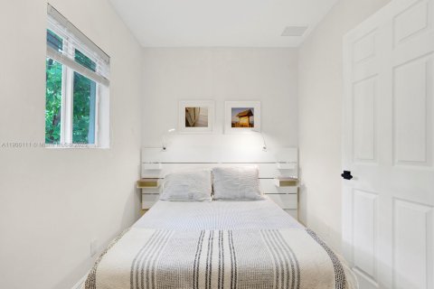 Villa ou maison à louer à Miami, Floride: 4 chambres, 122.63 m2 № 2055541 - photo 14