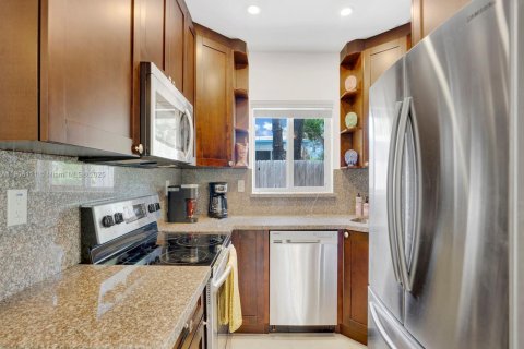 Villa ou maison à louer à Miami, Floride: 4 chambres, 122.63 m2 № 2055541 - photo 29