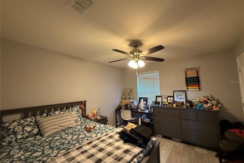 House in Kissimmee, Florida 5 bedrooms, 248.42 sq.m. № 2228039 - photo 9