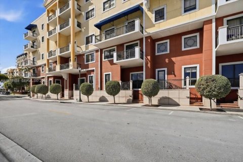 Купить кондоминиум в Майами, Флорида 2 спальни, 202.71м2, № 2045934 - фото 20