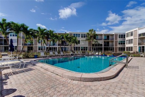 Condominio en venta en South Pasadena, Florida, 2 dormitorios, 97.55 m2 № 1686499 - foto 12