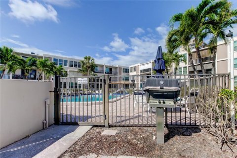 Condominio en venta en South Pasadena, Florida, 2 dormitorios, 97.55 m2 № 1686499 - foto 14