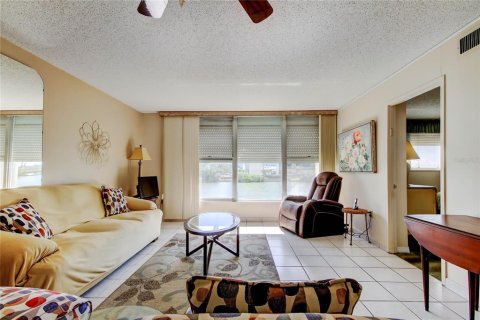 Condominio en venta en South Pasadena, Florida, 2 dormitorios, 97.55 m2 № 1686499 - foto 16
