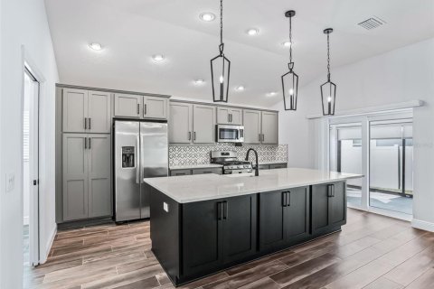 Casa en venta en The Villages, Florida, 3 dormitorios, 176.61 m2 № 2226495 - foto 19