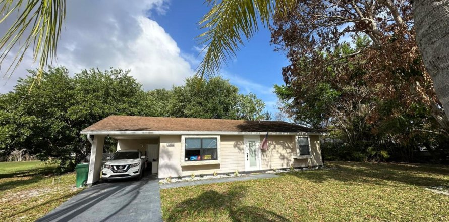Casa en Port St. Lucie, Florida 2 dormitorios, 83.24 m2 № 2171390