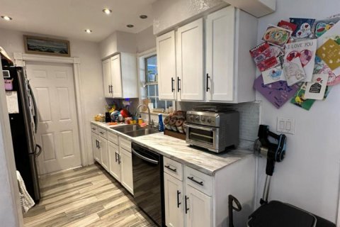 Casa en venta en Port St. Lucie, Florida, 2 dormitorios, 83.24 m2 № 2171390 - foto 2