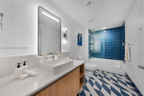 Купить кондоминиум в Майами, Флорида 2 спальни, № 2051660 - фото 10