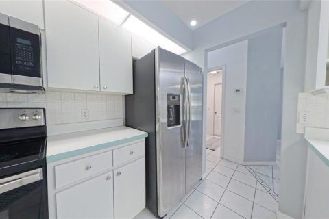 Casa en venta en Homosassa, Florida, 3 dormitorios, 165.46 m2 № 2413607 - foto 12
