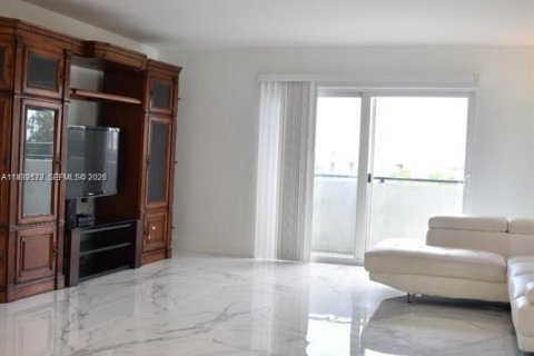 Condominio en venta en Miami Beach, Florida, 2 dormitorios, 111.48 m2 № 2080417 - foto 5