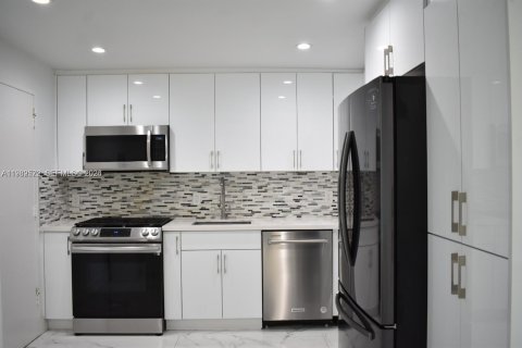 Condo à Miami Beach, Floride, 2 chambres № 2080417