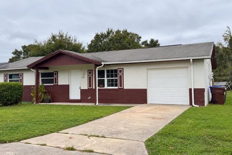 Villa ou maison à louer à Kissimmee, Floride: 3 chambres, 101.45 m2 № 2418725 - photo 2