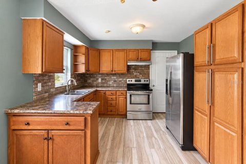 Villa ou maison à louer à Kissimmee, Floride: 3 chambres, 101.45 m2 № 2418725 - photo 7