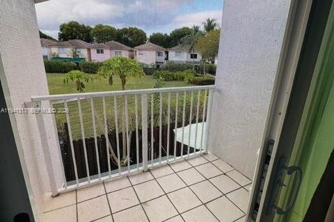 Casa en alquiler en Doral, Florida, 4 dormitorios, 203.08 m2 № 1998563 - foto 19