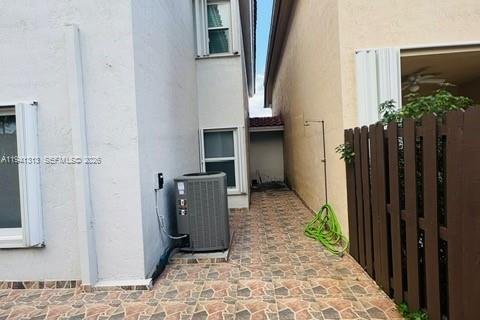 Casa en alquiler en Doral, Florida, 4 dormitorios, 203.08 m2 № 1998563 - foto 28