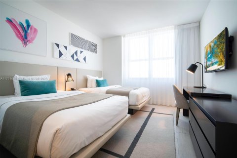 Condo in Hollywood, Florida, 2 bedrooms  № 1960061 - photo 15