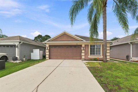House in Wesley Chapel, Florida 3 bedrooms, 123.84 sq.m. № 2341874 - photo 4