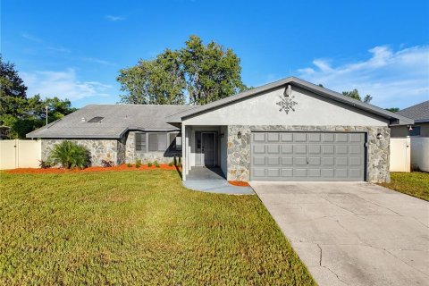 House in Spring Hill, Florida 4 bedrooms, 234.11 sq.m. № 2318940