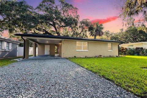 House in Daytona Beach, Florida 2 bedrooms, 69.49 sq.m. № 1908547 - photo 1