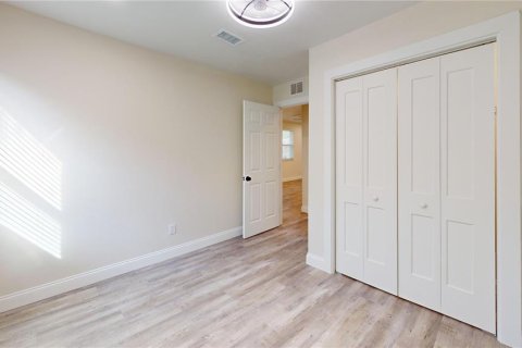 House in Daytona Beach, Florida 2 bedrooms, 69.49 sq.m. № 1908547 - photo 24