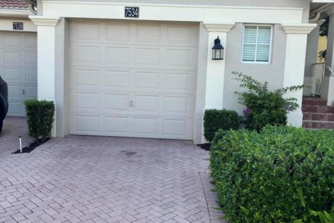 Condominio en alquiler en Stuart, Florida, 3 dormitorios, 157.93 m2 № 2083445 - foto 3
