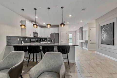 House in Kissimmee, Florida 8 bedrooms, 398.46 sq.m. № 2108842 - photo 2