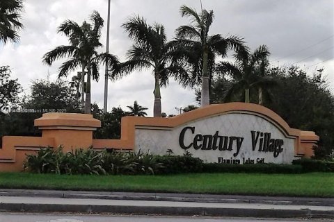 Condominio en alquiler en Pembroke Pines, Florida, 2 dormitorios, 95.88 m2 № 1877810 - foto 23