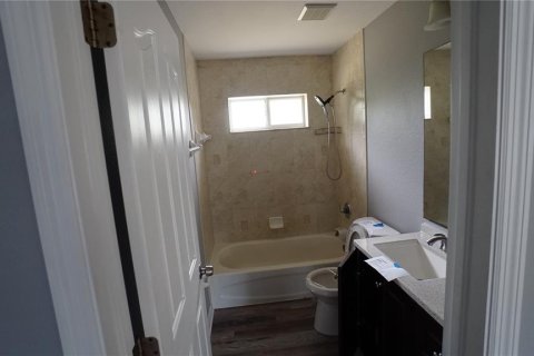 Villa ou maison à vendre à North Port, Floride: 3 chambres, 116.69 m2 № 2096667 - photo 6