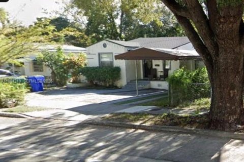 Casa en Miami, Florida 3 dormitorios, 120.31 m2 № 2055853