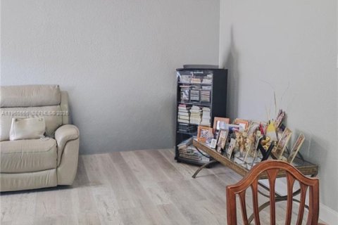 Купить кондоминиум в Майами, Флорида 1 спальня, 58.71м2, № 2024452 - фото 6