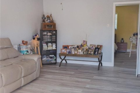 Купить кондоминиум в Майами, Флорида 1 спальня, 58.71м2, № 2024452 - фото 3