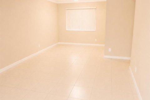 Apartment in Hollywood, Florida 1 bedroom, 66.89 sq.m. № 2168590 - photo 8