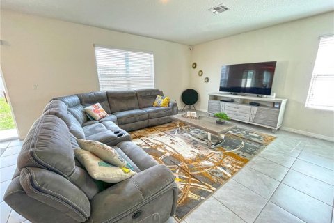 Villa ou maison à vendre à Kissimmee, Floride: 4 chambres, 228.91 m2 № 1878273 - photo 14