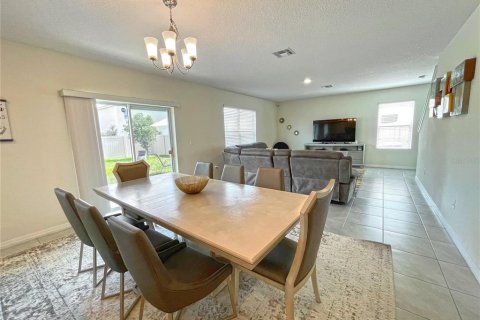 Villa ou maison à vendre à Kissimmee, Floride: 4 chambres, 228.91 m2 № 1878273 - photo 6