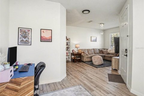 Casa en venta en Orlando, Florida, 3 dormitorios, 144.93 m2 № 2108500 - foto 3